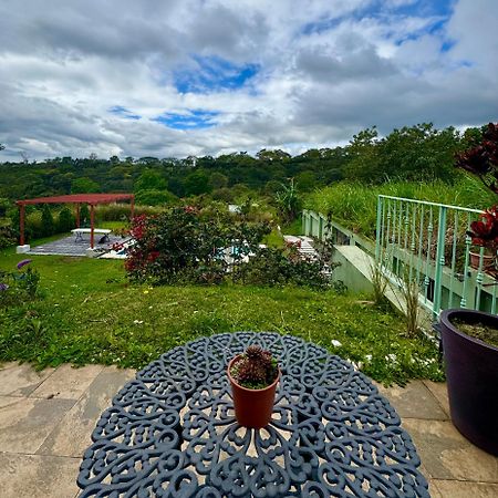Private Rooms In A House By San Jose Airport And On The Way To Poas Volcano Alajuela ภายนอก รูปภาพ