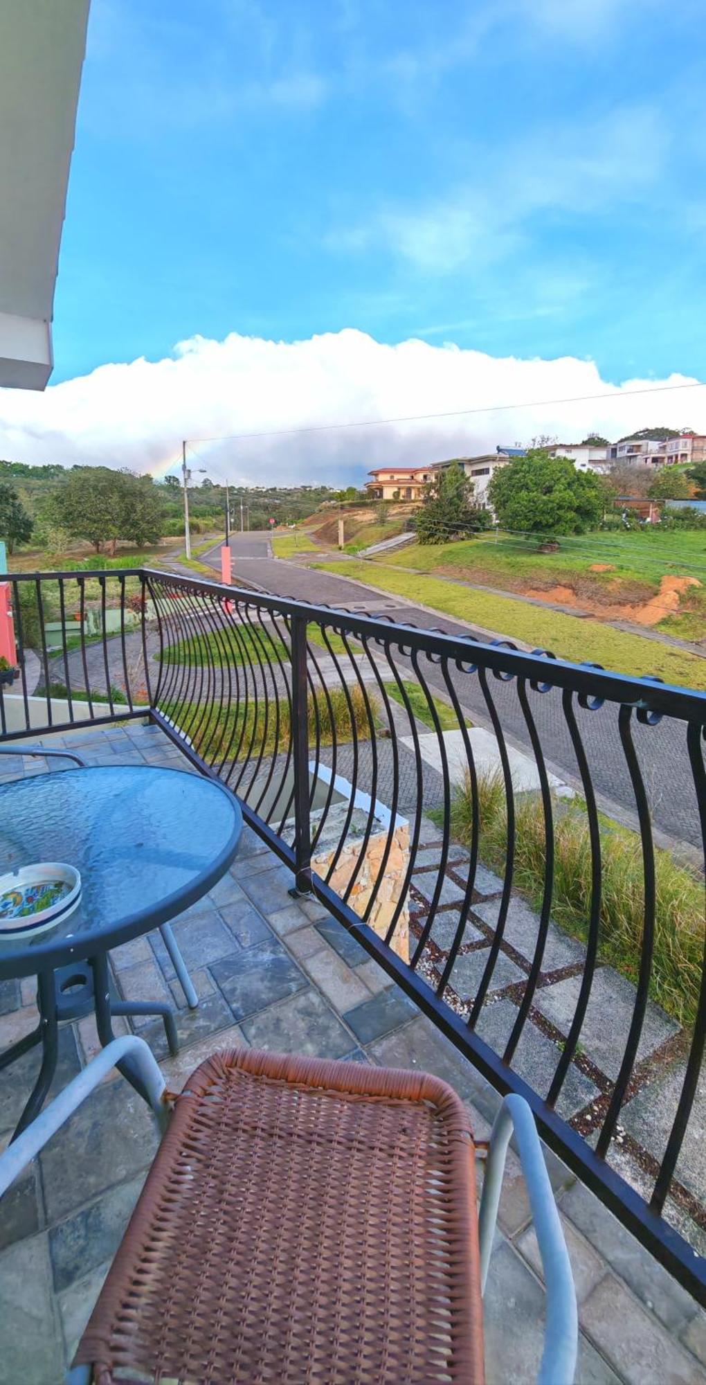Private Rooms In A House By San Jose Airport And On The Way To Poas Volcano Alajuela ภายนอก รูปภาพ
